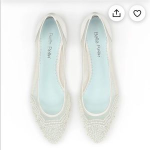 New never worn Bella Belle Hailey Pearl Beaded Ivory Wedding Flats sz 7 EU 37.5